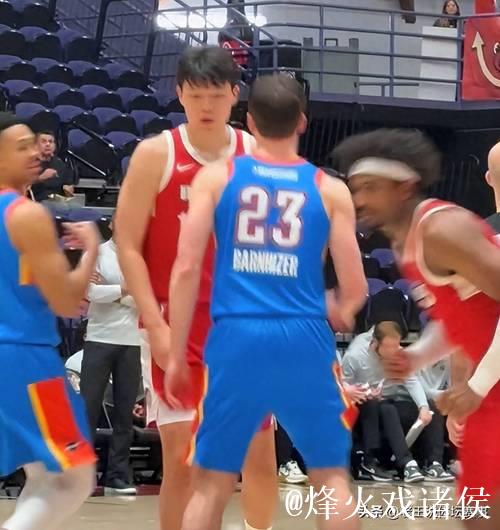 杨瀚森22分7板3助1断2帽 混音大胜蓝队